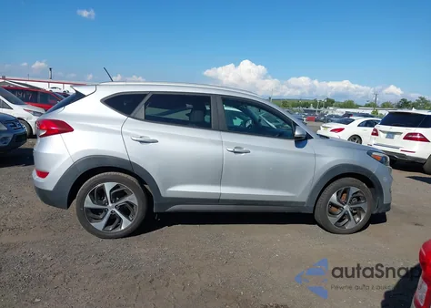 2016 Hyundai Tucson Sport z USA, uszkodzony, nr VIN KM8J3CA22GU240405